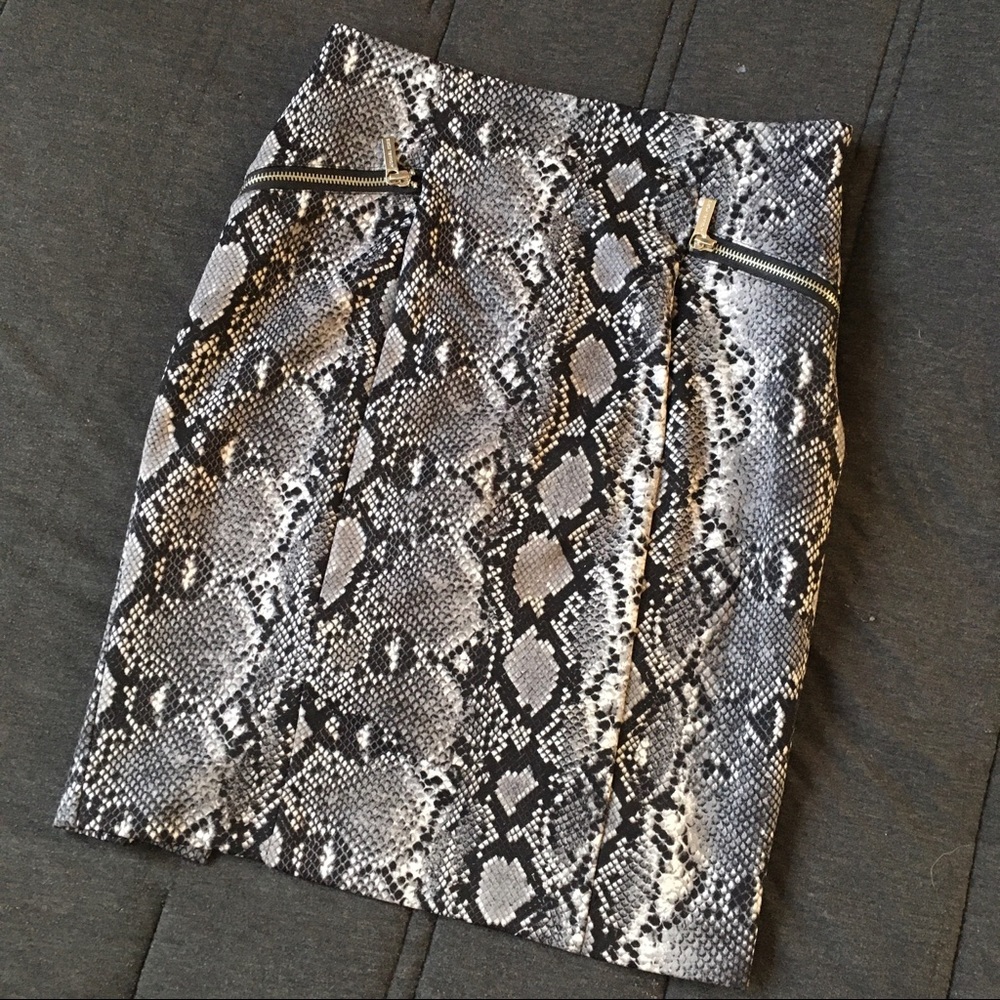 MK Snakeskin Zipper Pencil Skirt - Picture 2 of 7